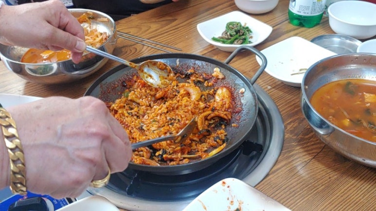 명순이네 밥상 이미지
