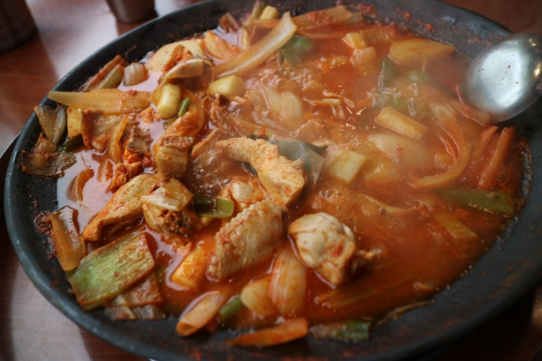 아랜역물닭갈비 이미지