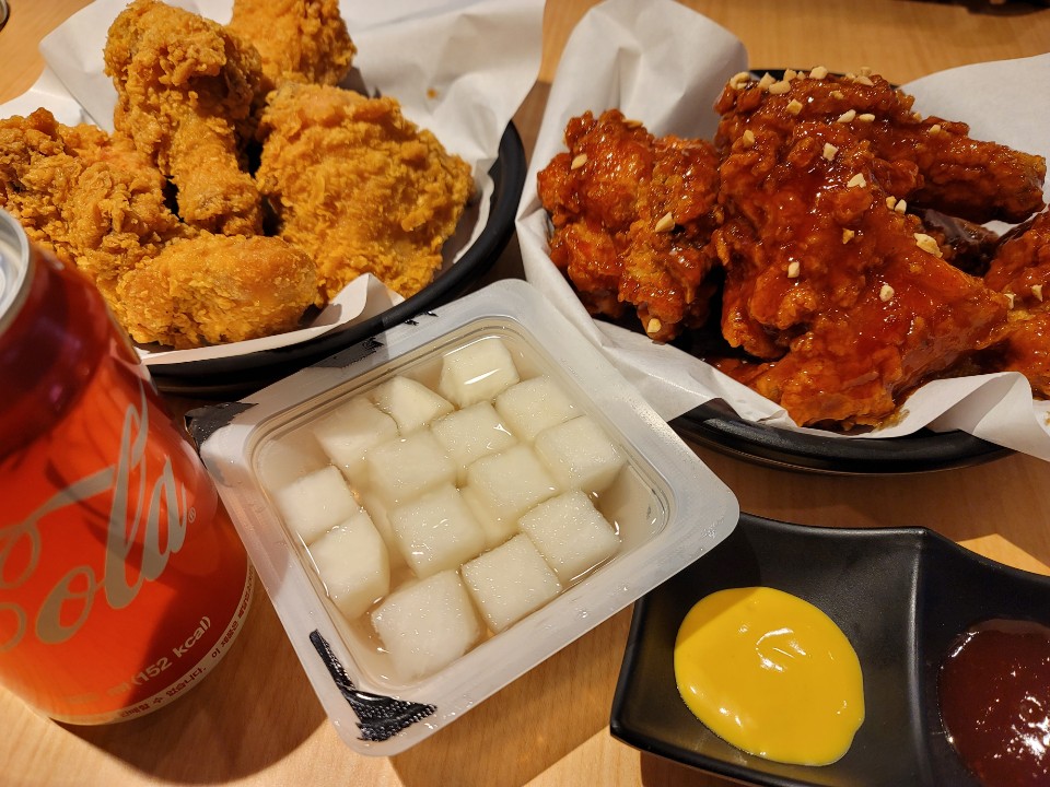 비비큐치킨 이미지