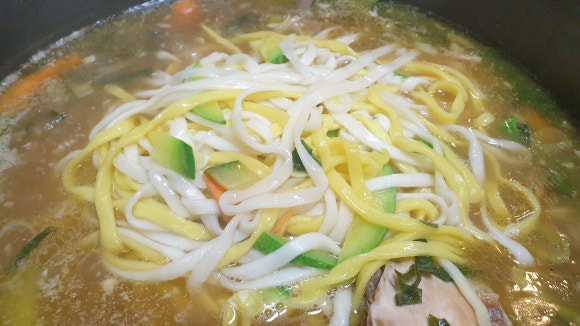 닭치고칼국수 이미지