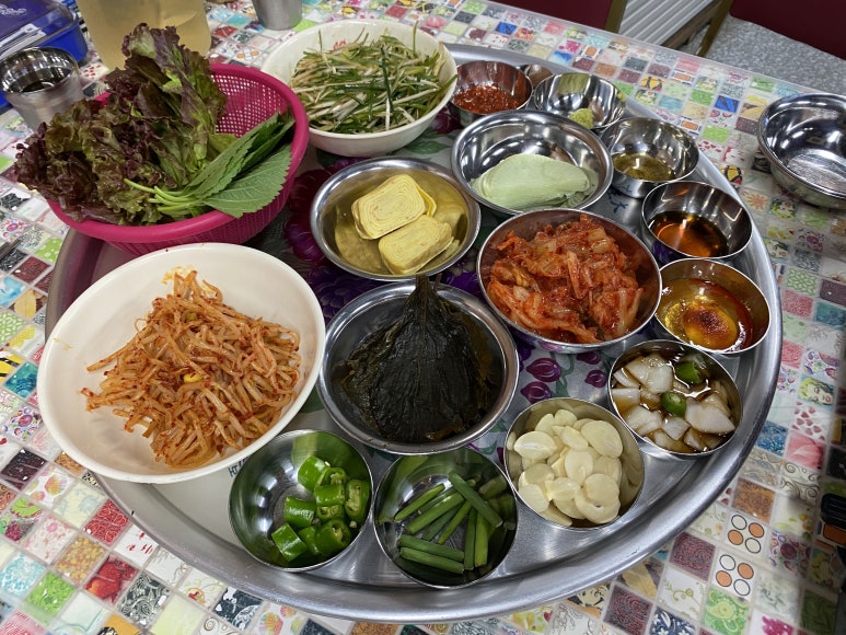 욱이네 밥집 이미지