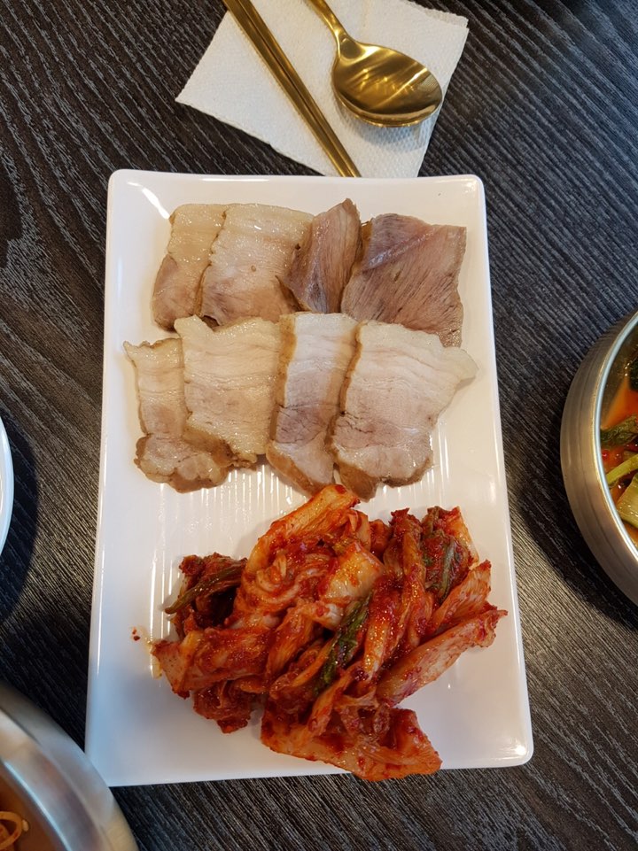 용칼국수 이미지