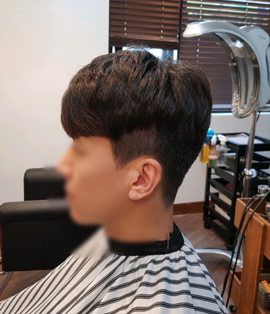맨인살롱 이미지