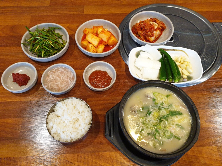 밀양국밥식당 이미지