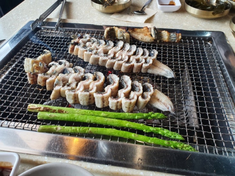 장어하우스 이미지