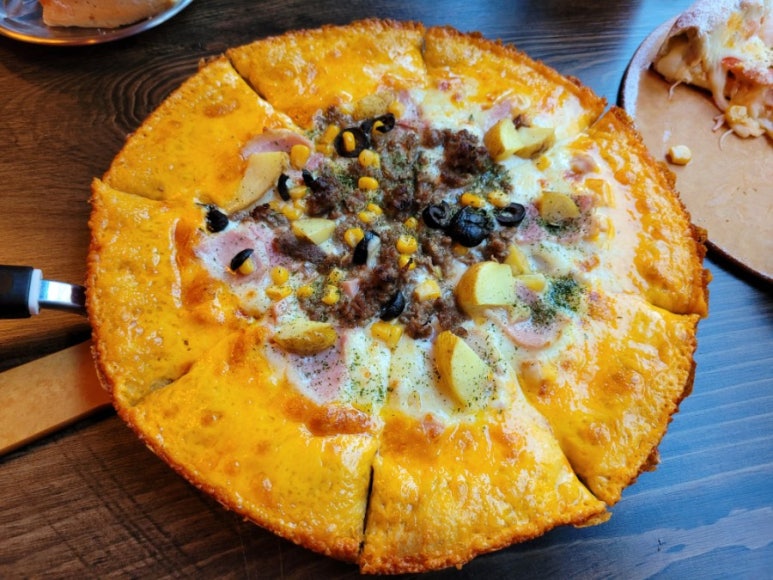 맥주를구한피자 구서점 이미지