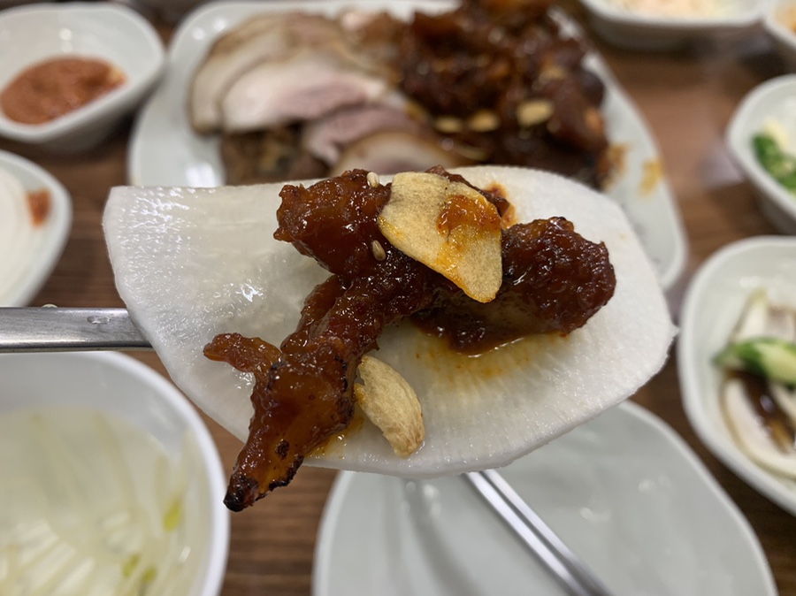 천하임금님한방족발 이미지