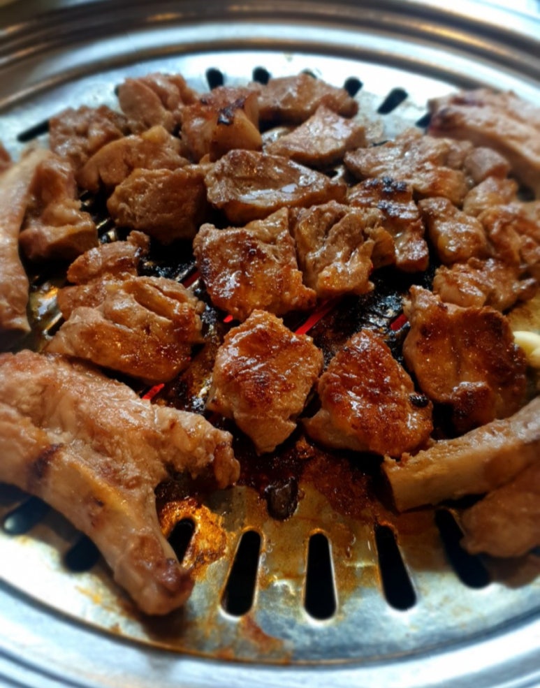 통숯불돼지갈비 이미지
