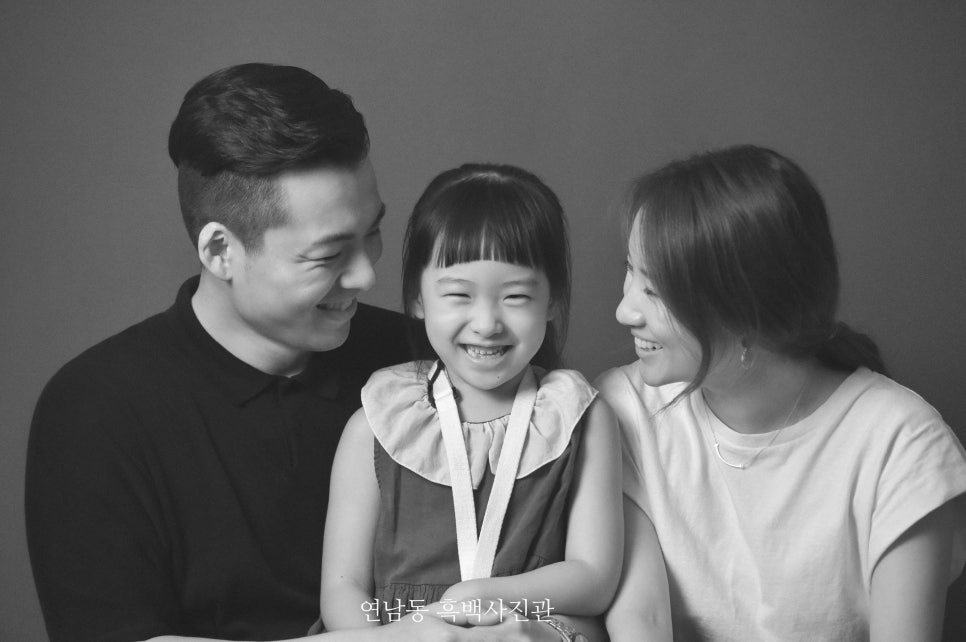연남동흑백사진관 이미지
