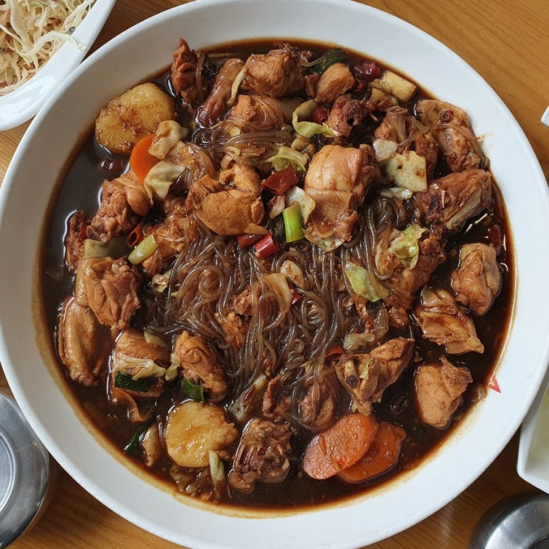 첫눈에찜닭&안동하회탈찜닭 이미지