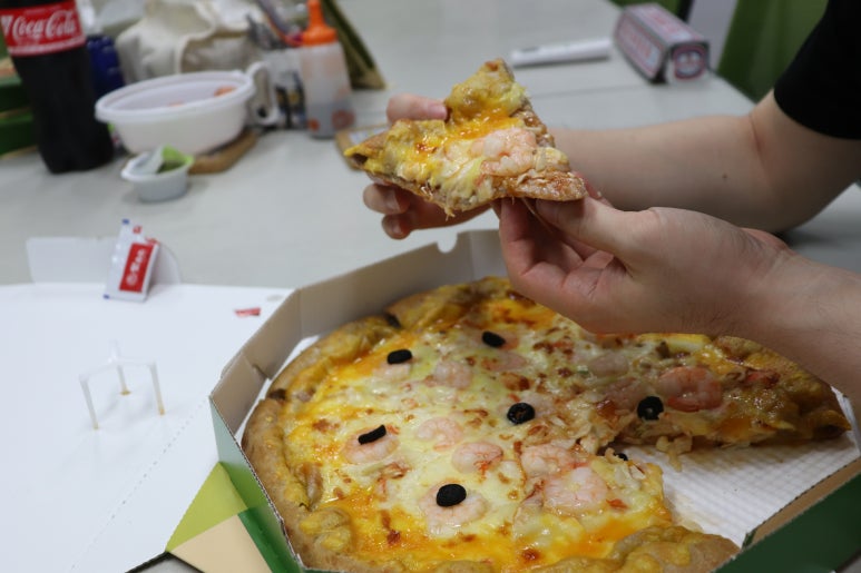 수타송임실치즈피자 이미지
