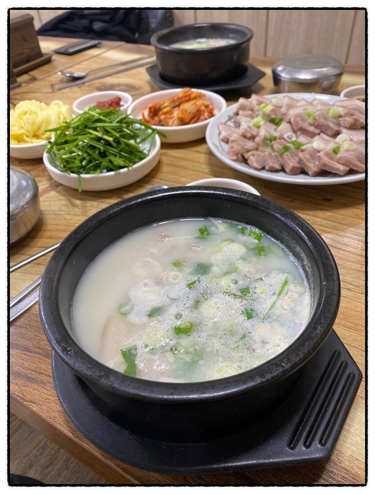 가마솥돼지국밥 이미지
