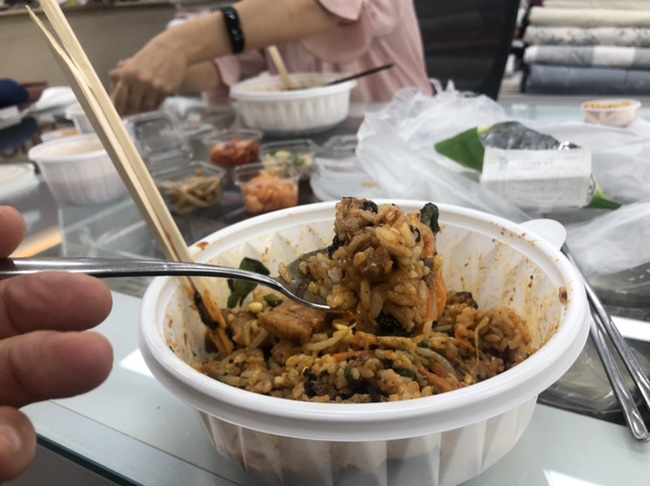 눌림이네 꼬기왕 비빔밥 이미지