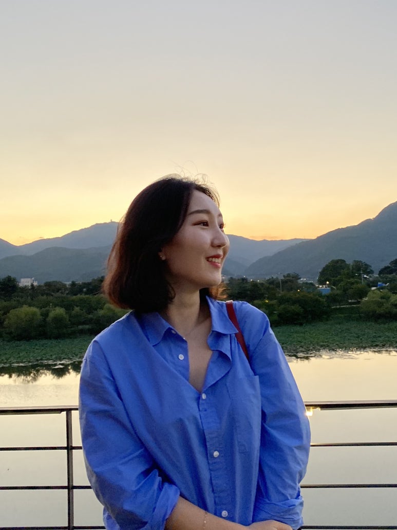 어느날컴퍼니 이미지