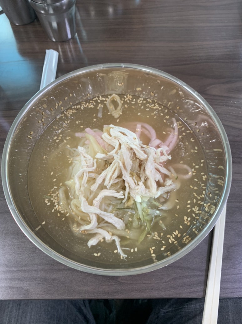 부뚜막초계국수 이미지