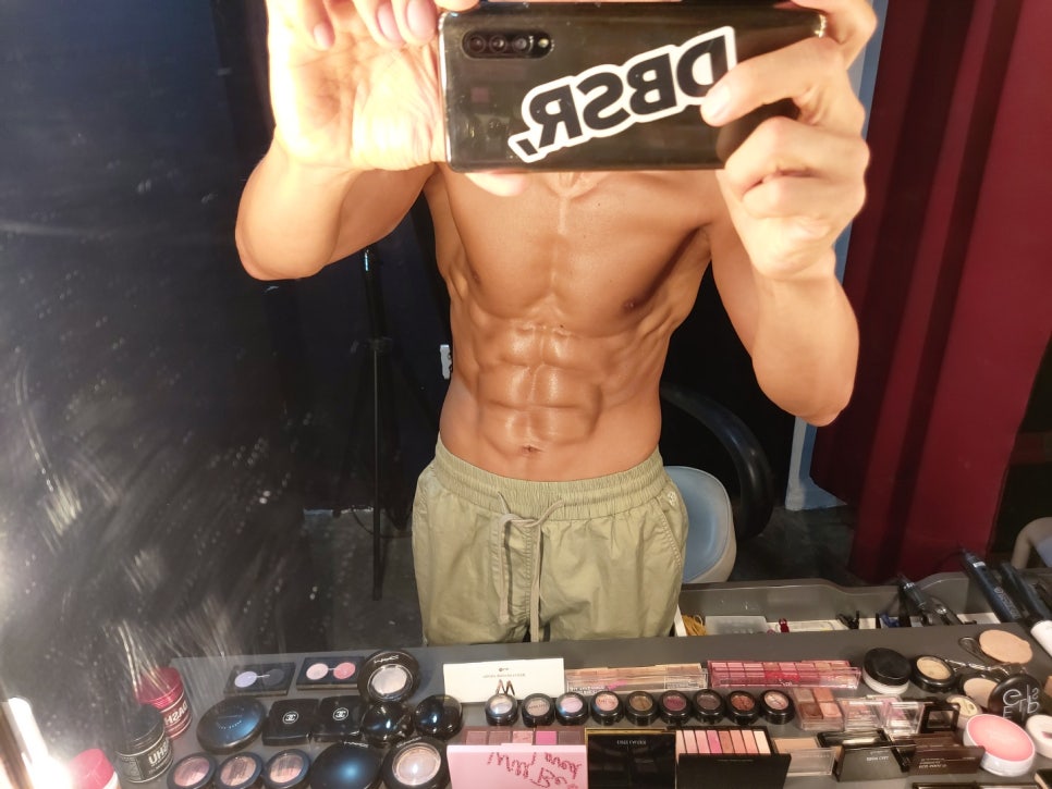 해피니스스튜디오 이미지