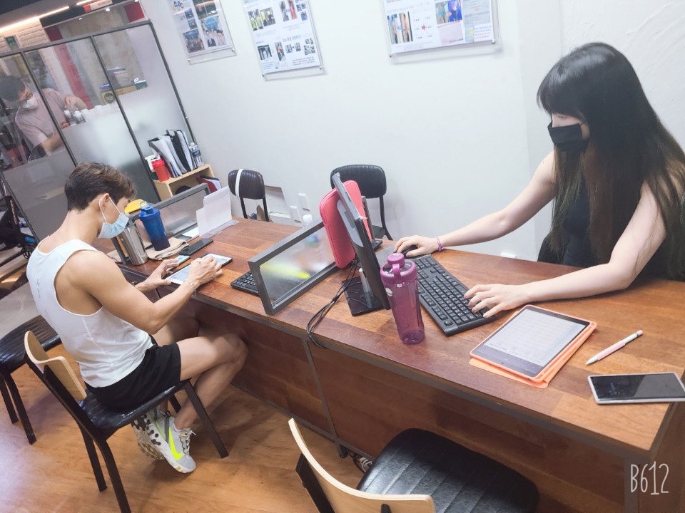 해피니스스튜디오 이미지