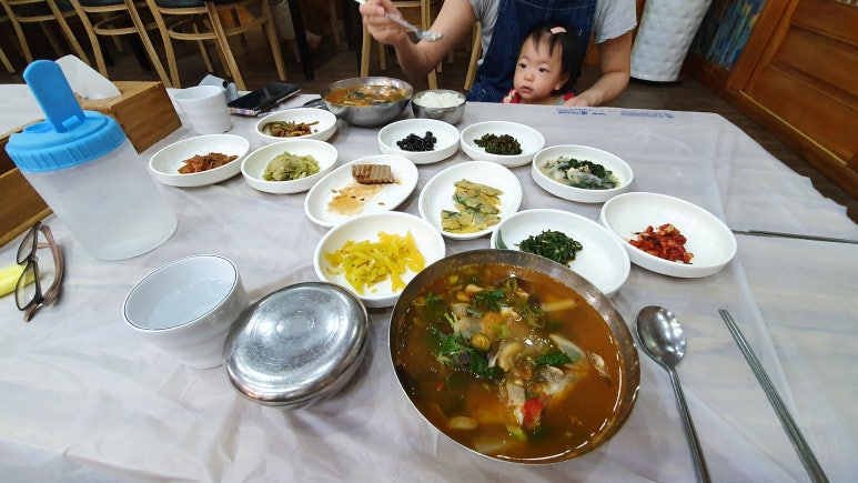 한산도회식당 이미지