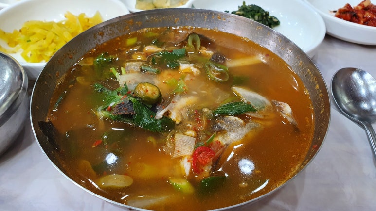 한산도회식당 이미지