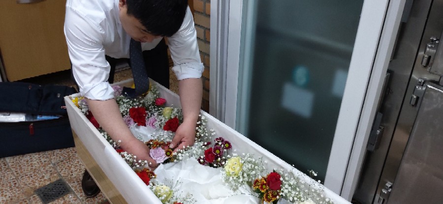 장례를돕는사람들 이미지