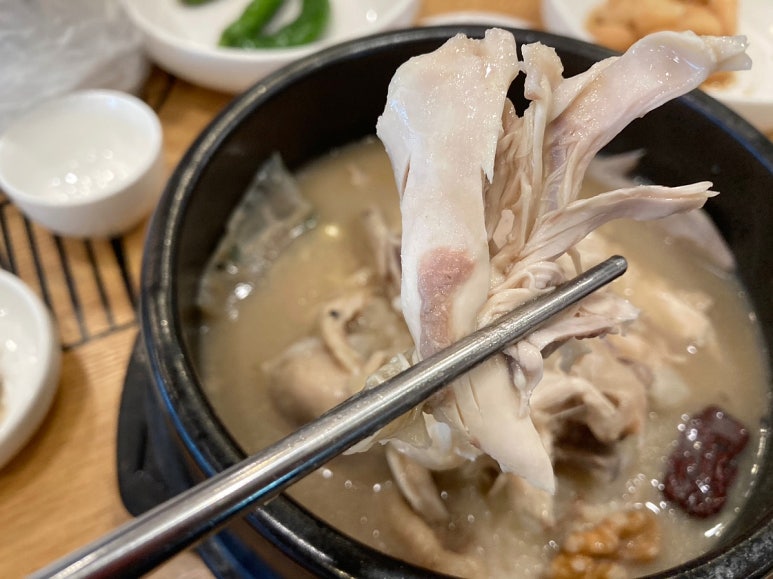 지호한방삼계탕 이미지