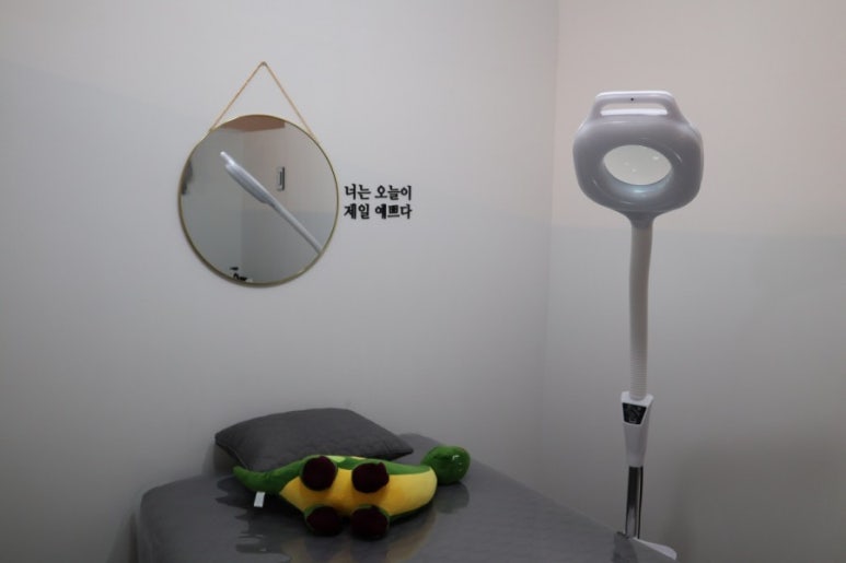 혀나뷰티샵네일 이미지