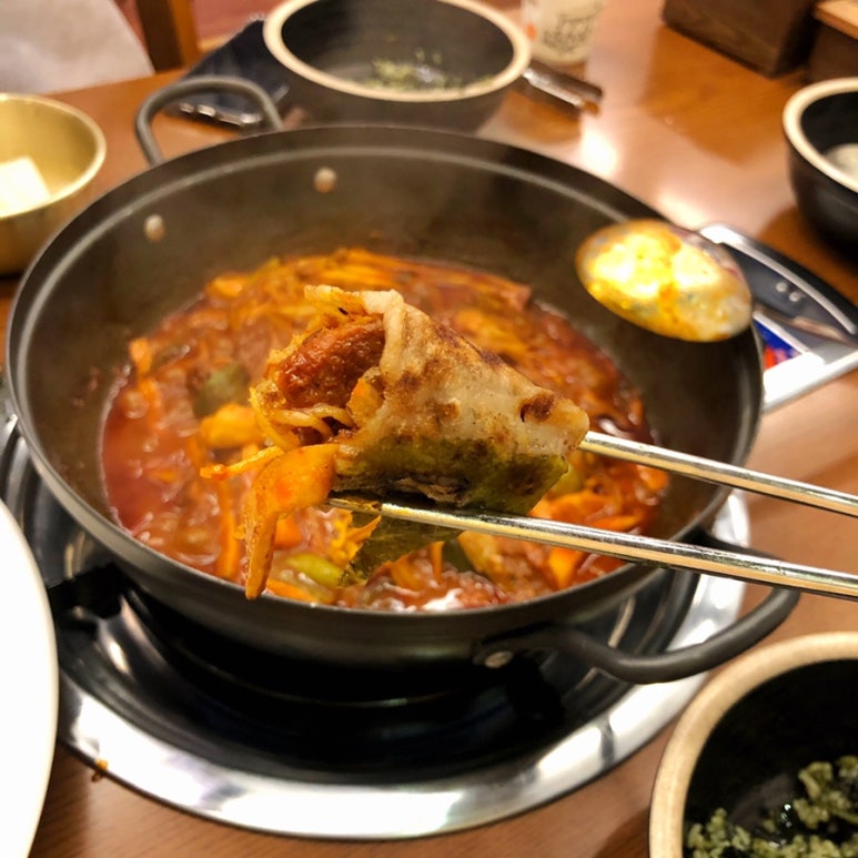 찐매운등갈비 이미지