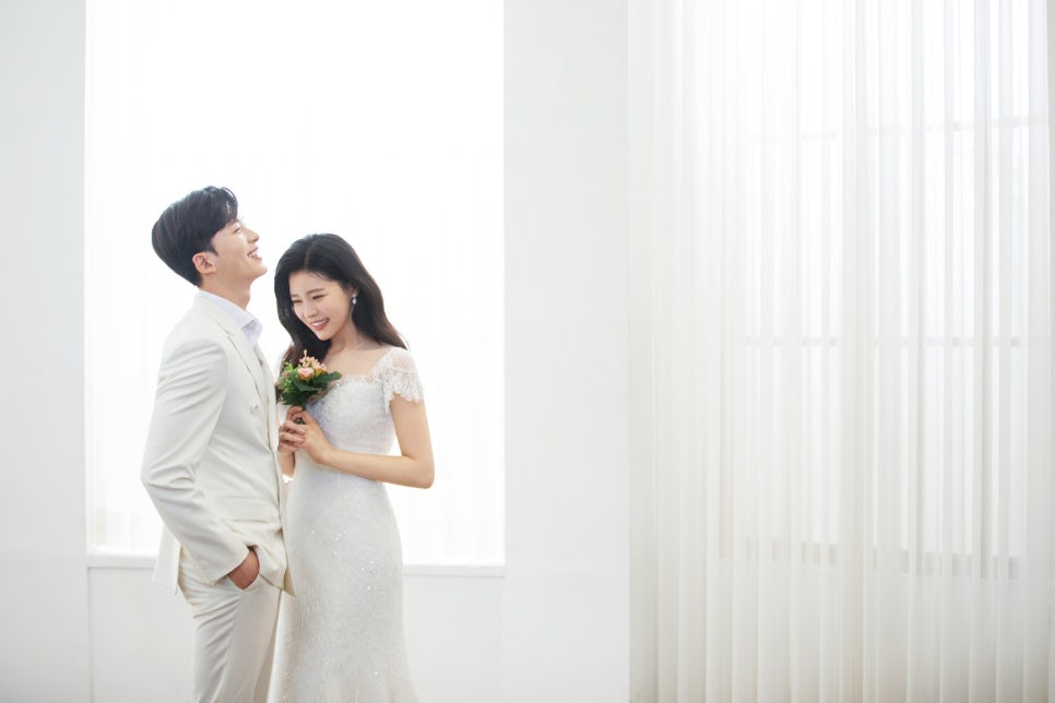 비쥬얼컴퍼니엘엔씨주 이미지