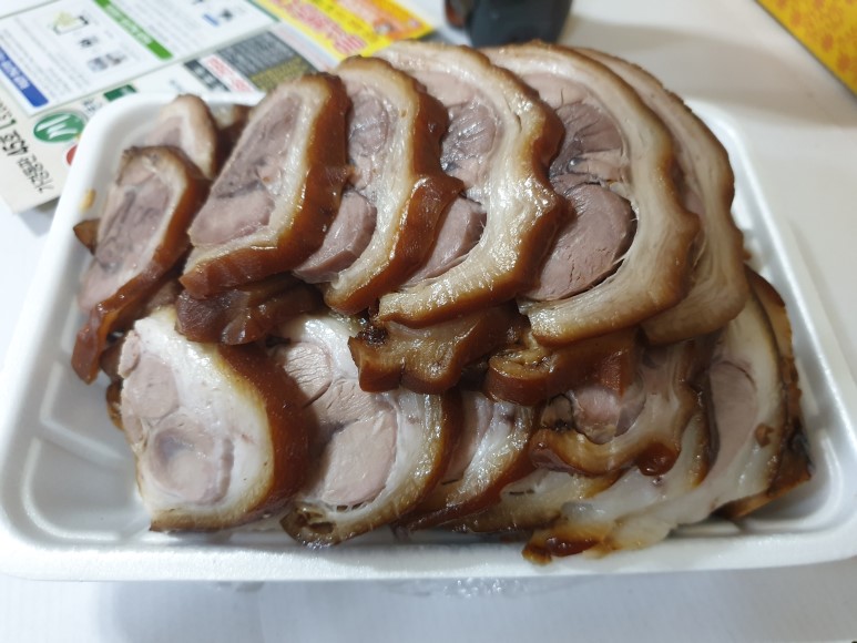 고향족발 이미지