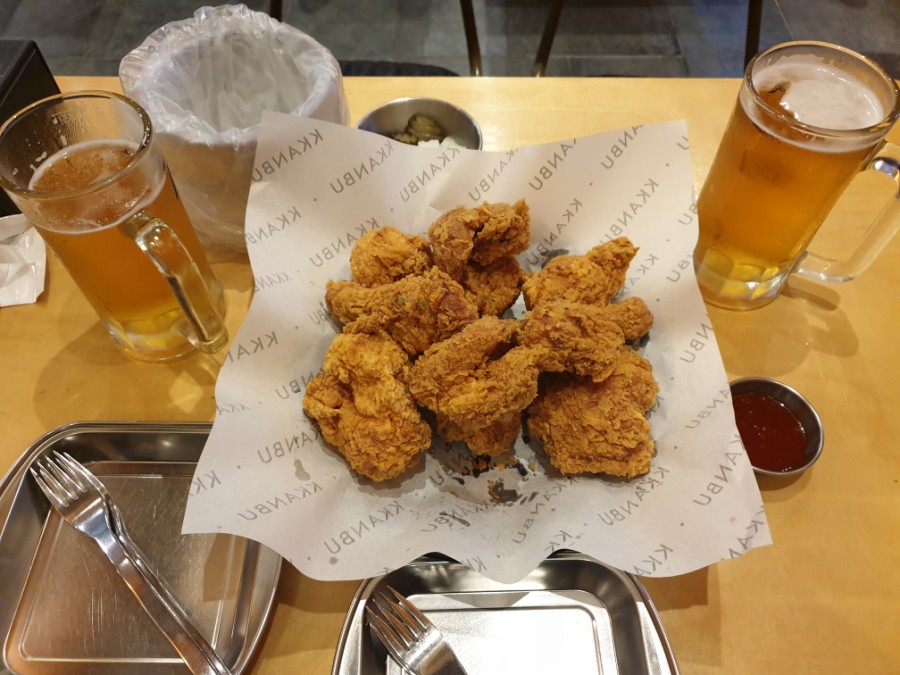 깐부치킨 이미지