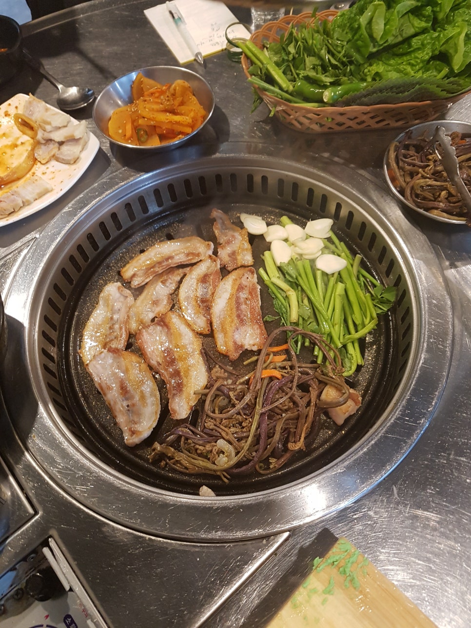 돼지세끼 이미지
