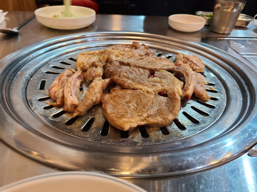 통숯불돼지갈비 이미지