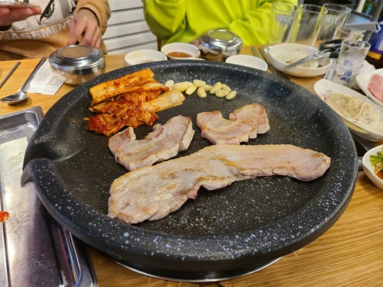 골목고기 이미지