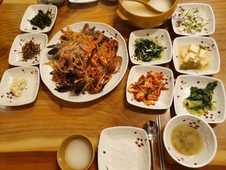꽃마실해물칼국수 이미지