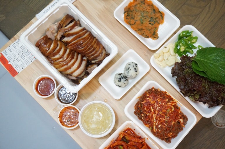 엄마왕족발 이미지