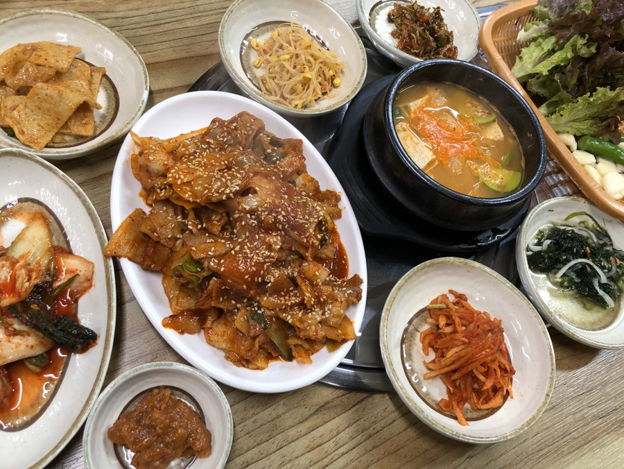 산골닭한마리 이미지