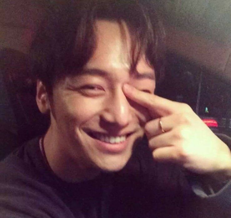 얄리엔터테인먼트 이미지