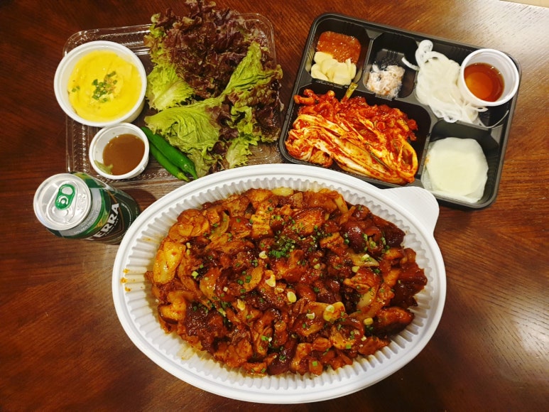 황가네흑족발 이미지