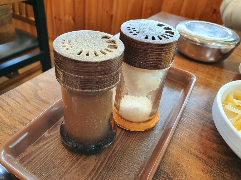 옛날닭곰탕닭발 이미지