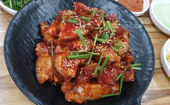 앞발만숯불족발 이미지