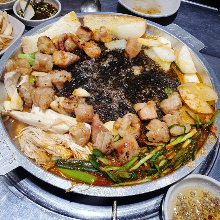 황소곱창곱돌이네 이미지