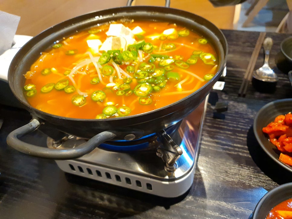 강씨가문의족발 이미지