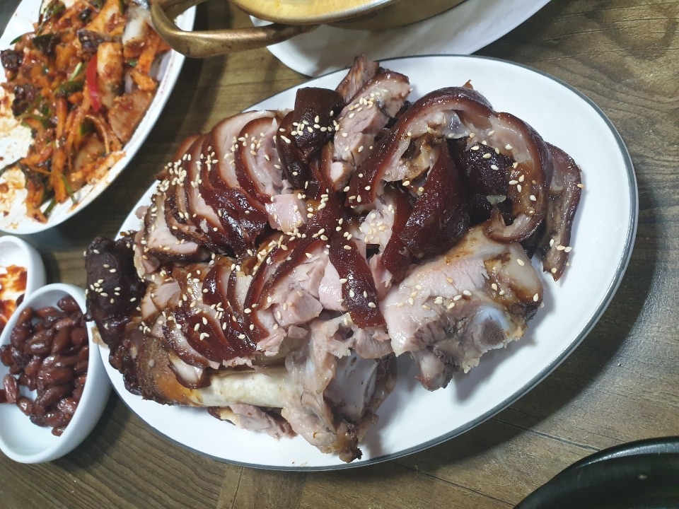 상무한방왕족발 이미지