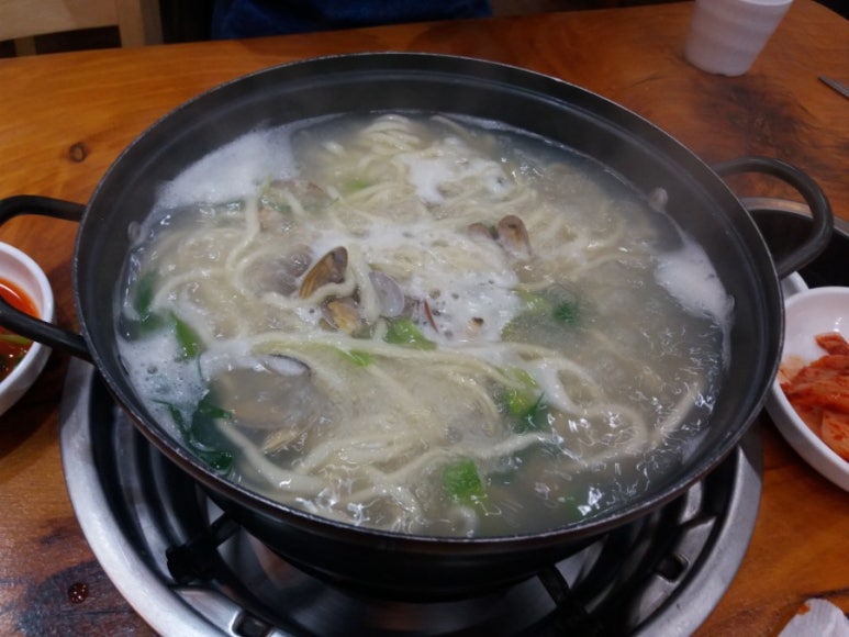 홍두께칼국수보리밥 이미지