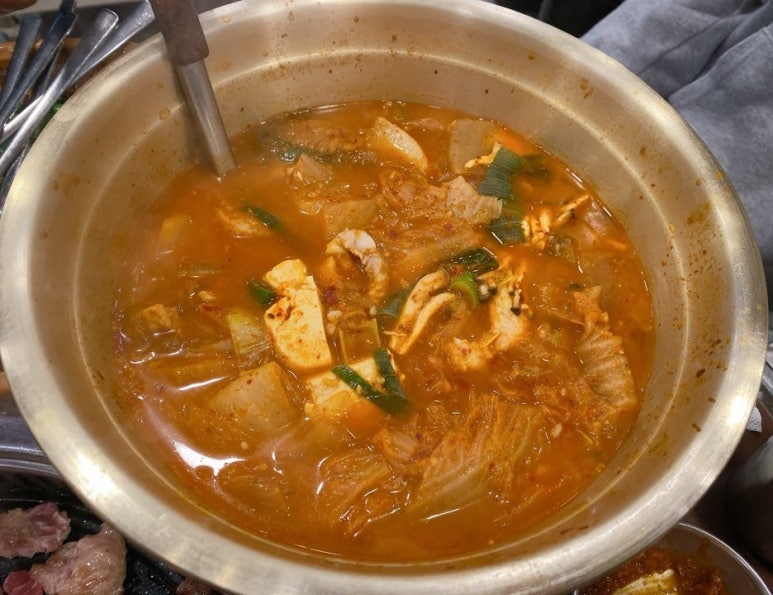 돈김해숯불뒷고기 이미지