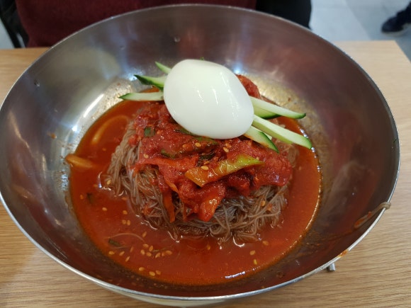 함흥냉면 이미지