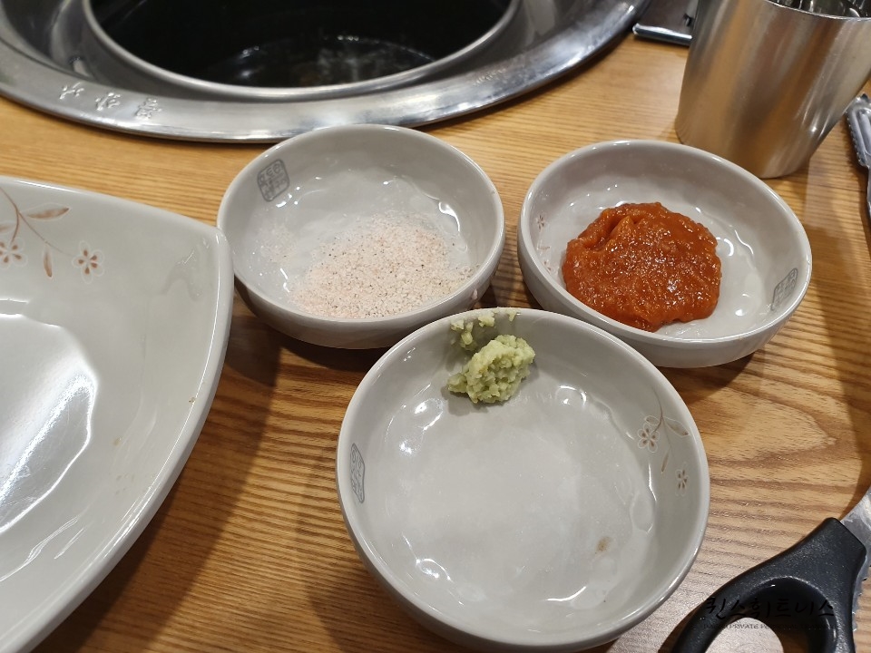 흑토리숯불구이 이미지