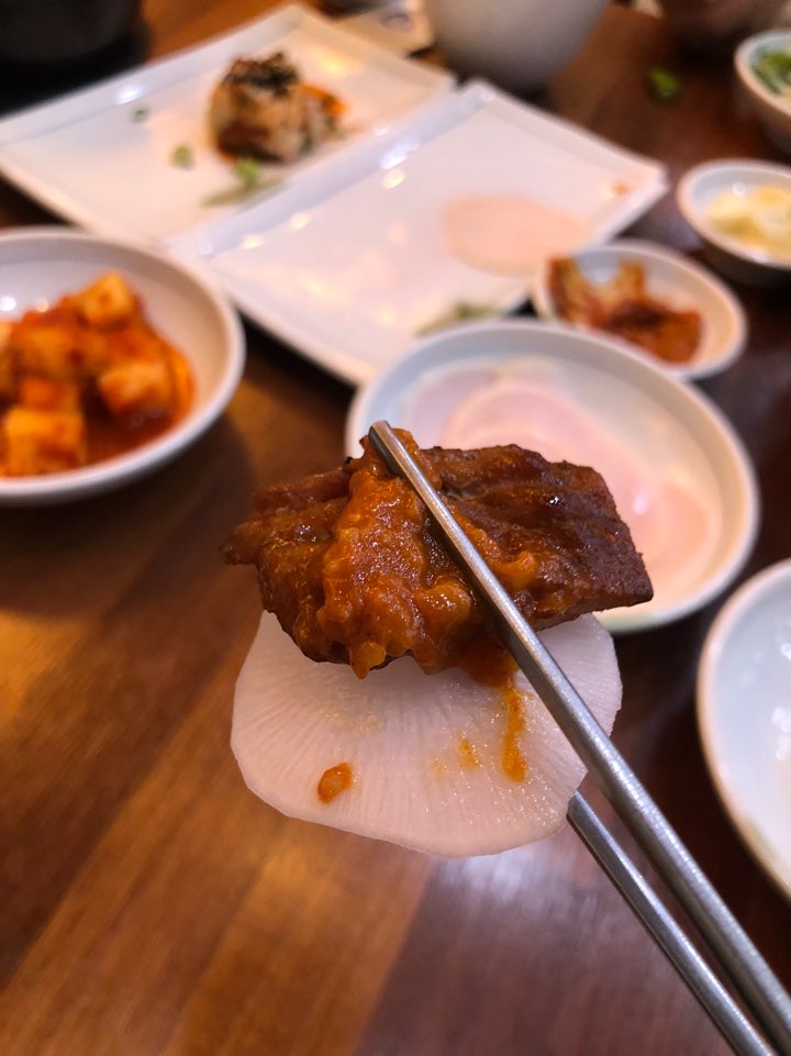 장수촌돼지숯불갈비 이미지