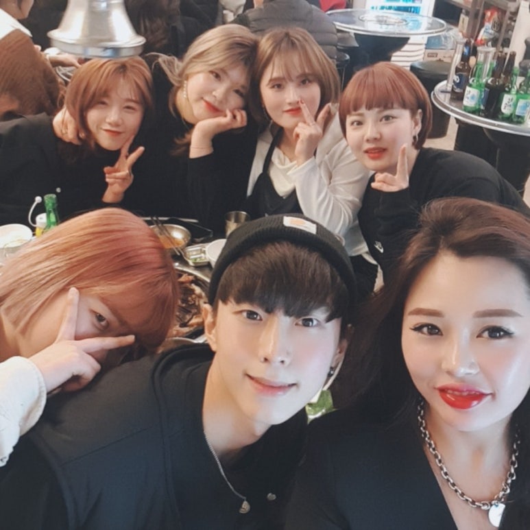 돼지꼬리미용실 이미지