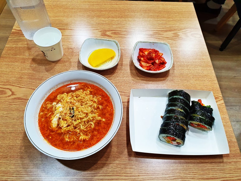 라면과김밥 이미지